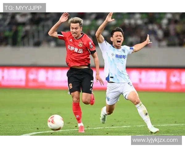 足球明星吴雷近况揭秘：职业生涯新阶段与未来发展展望