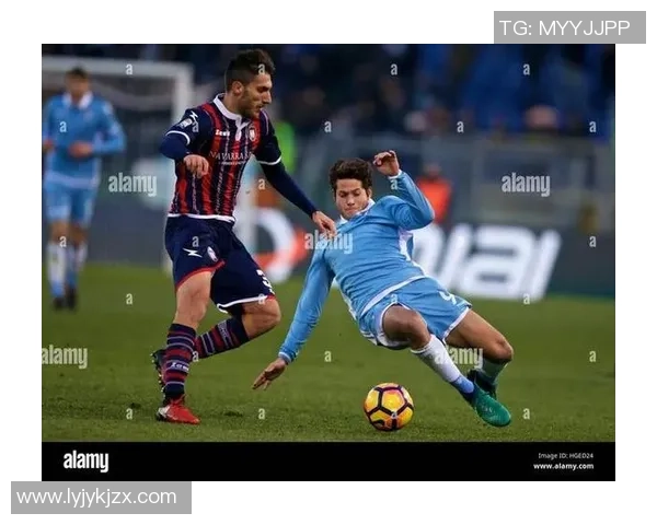 足球明星碧函的魅力瞬间揭秘与精彩瞬间回顾 足球明星碧函的魅力瞬间揭秘与精彩瞬间回顾