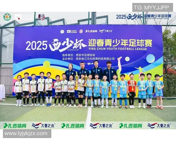 足球明星精彩进场瞬间集锦回顾让你重温赛场激情与荣耀 足球明星精彩进场瞬间集锦回顾让你重温赛场激情与荣耀